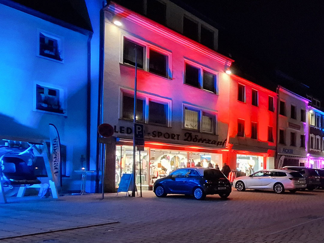 Auerbach-leuchtet-2025-1080x810Pix-L